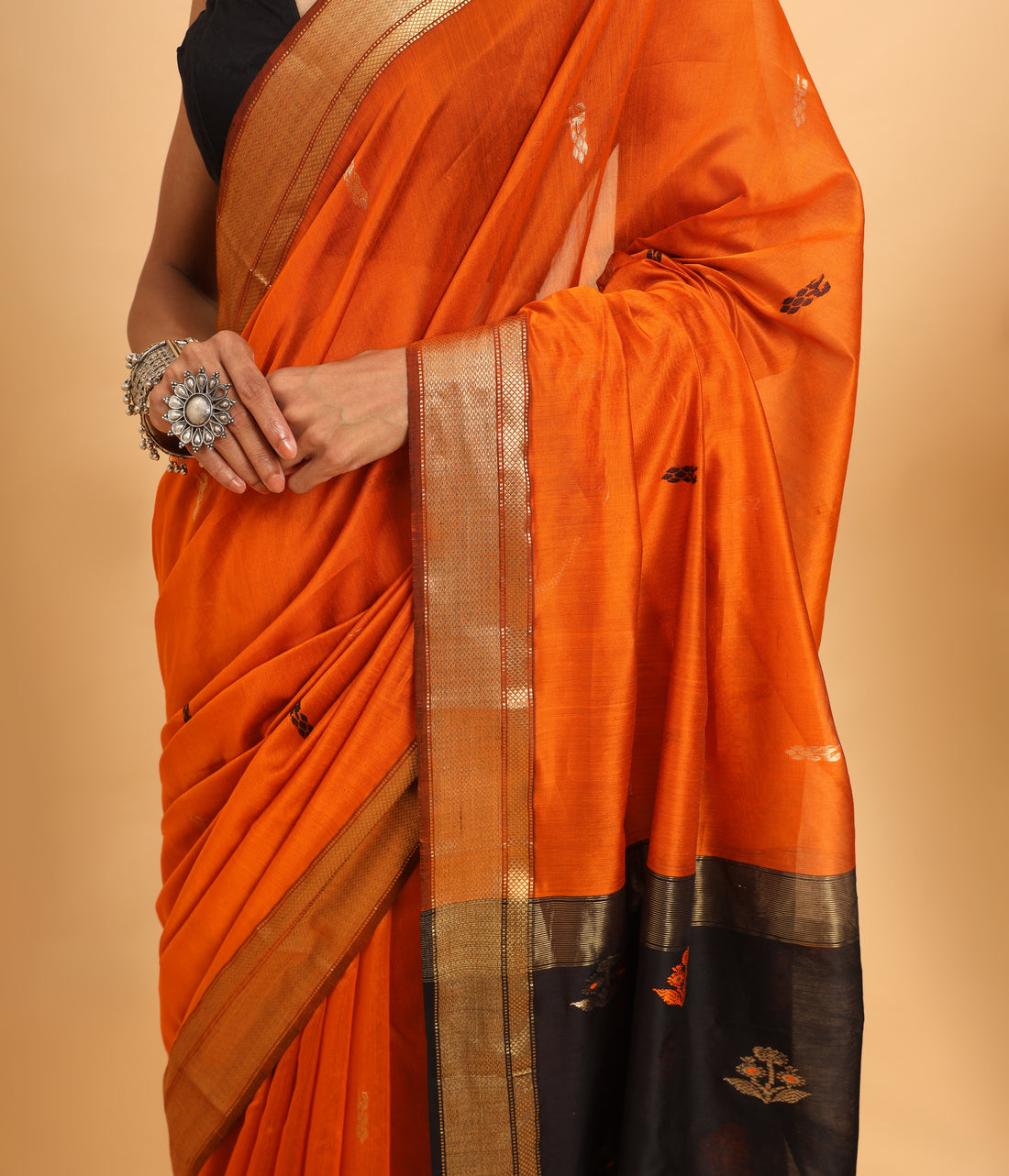 Ethnic Orange Maheshwari Handwoven Jari Pallu Saree