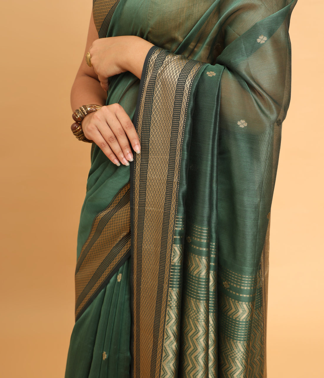 Emerald Green Maheshwari Handwoven Resham Jalla Pallu Saree