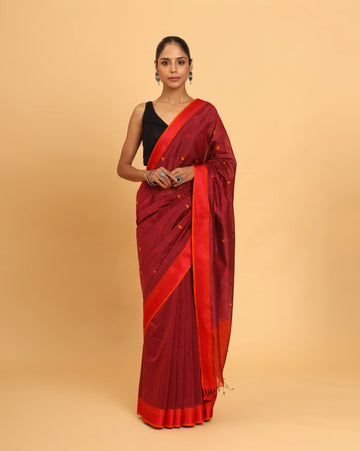 Rust Red Maheshwari Pramid Motifs Butti saree