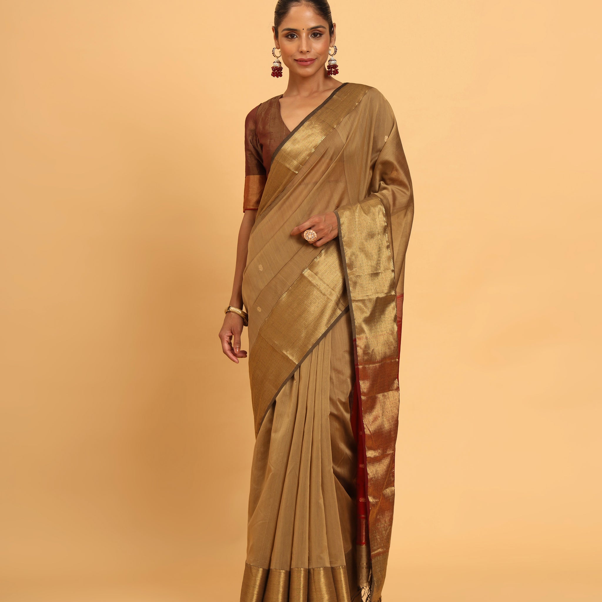 Beige Maheshwari Handwoven Jari Butti Saree