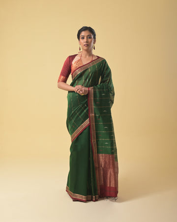 Dark Green Maheshwari Handwoven Silk Cotton Jari Booti Pallu