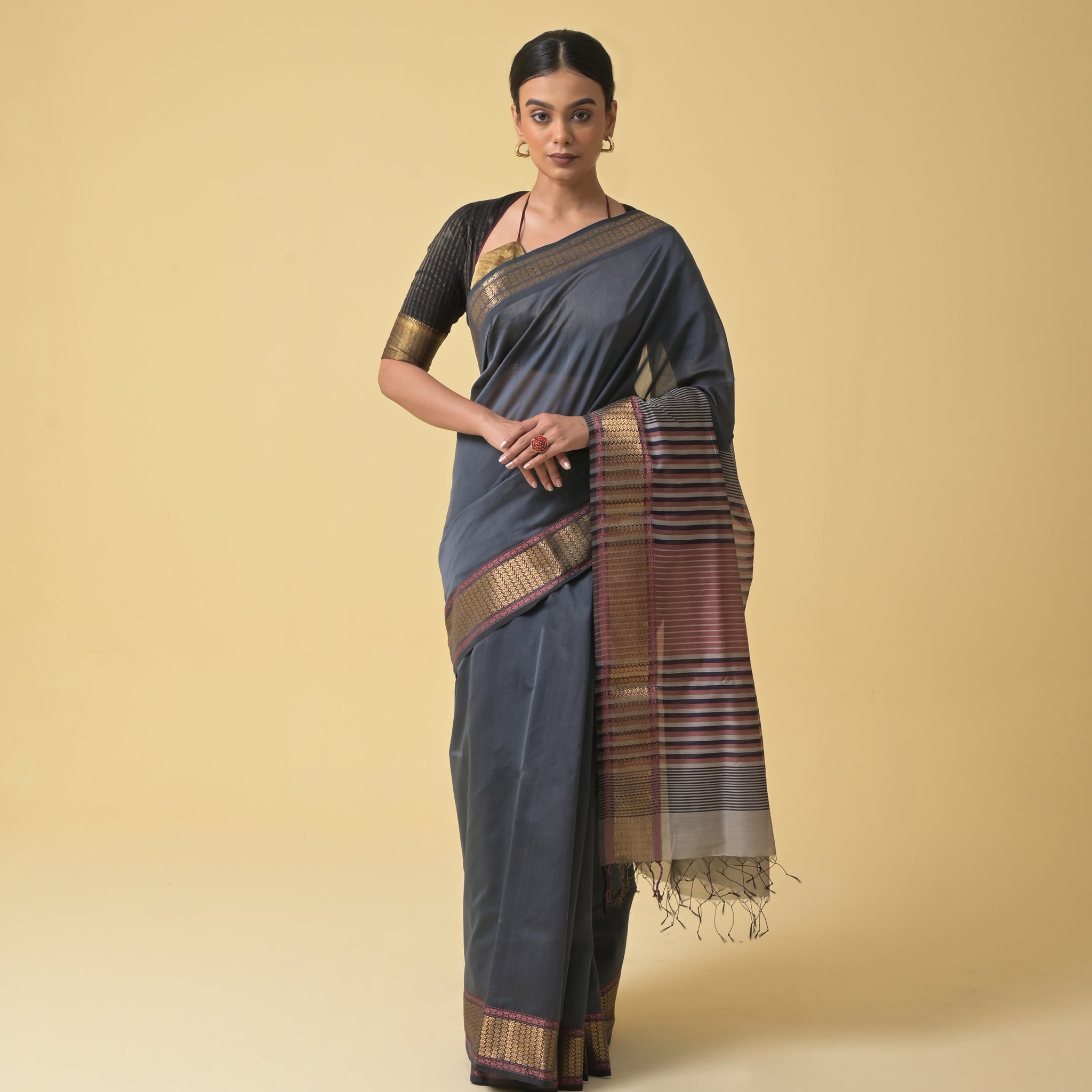 Grey Maheshwari Handwoven Silk Cotton Saree