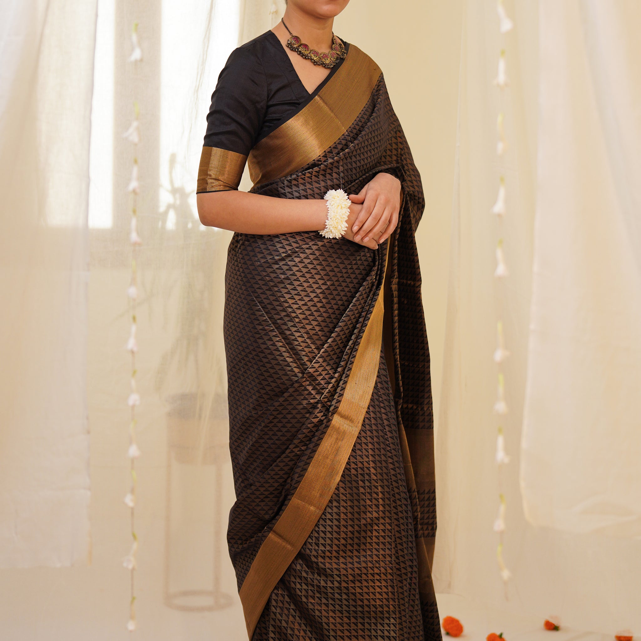 Black and Gold Zari Pattern All Over Handwoven Pure Silk Maheshwari Saree