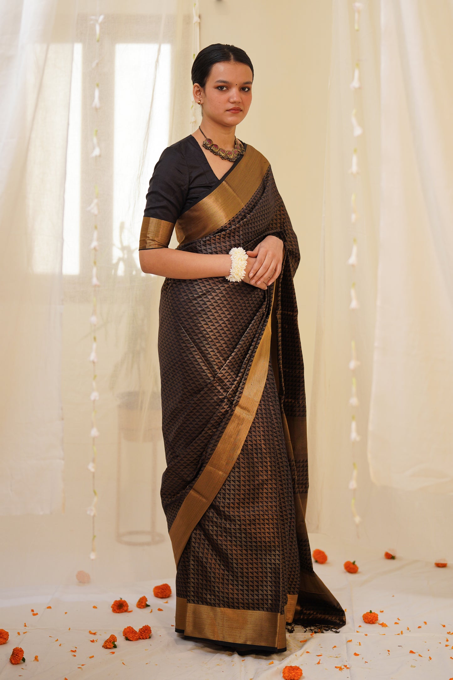 Black and Gold Zari Pattern All Over Handwoven Pure Silk Maheshwari Saree