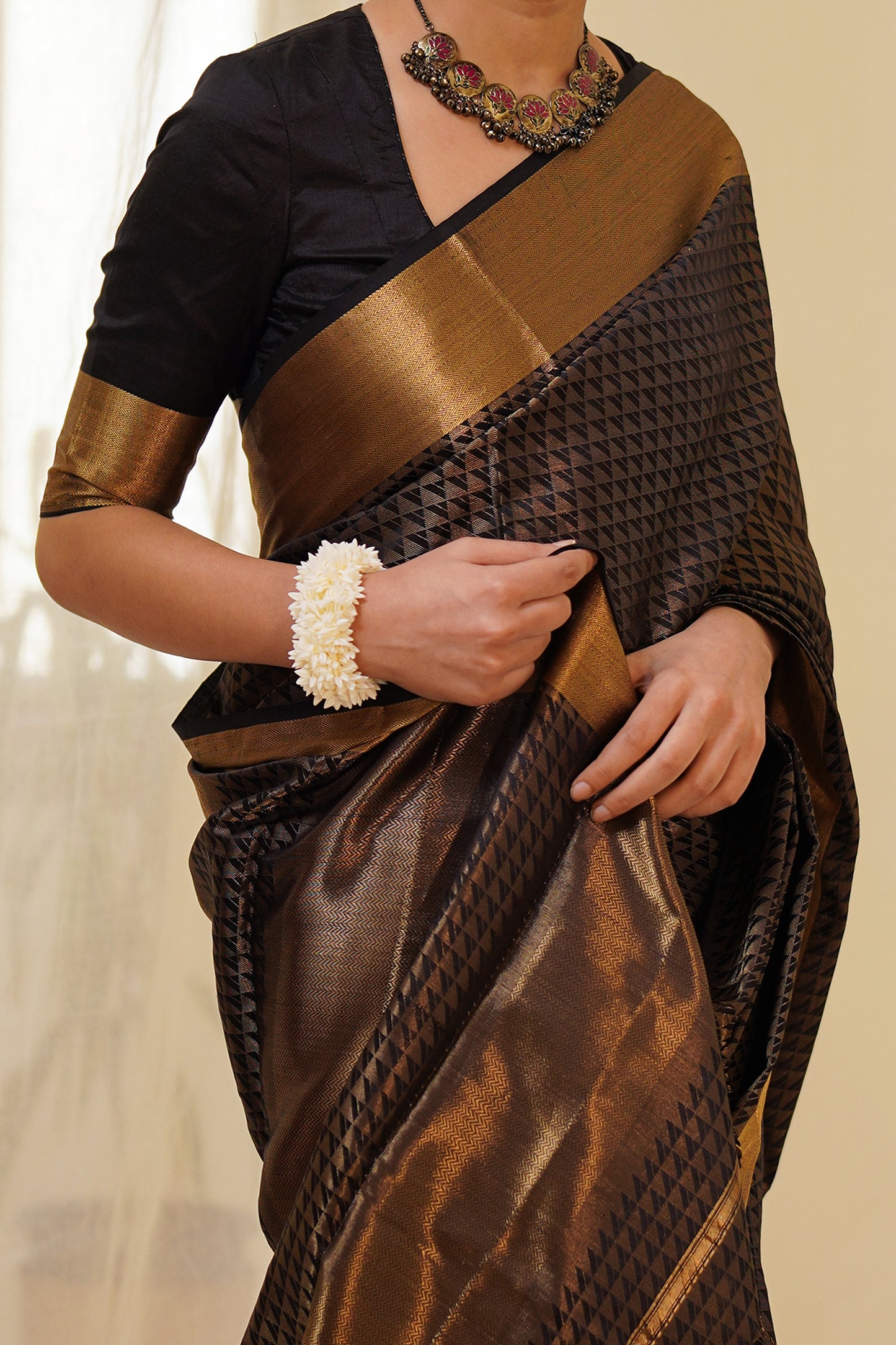 Black and Gold Zari Pattern All Over Handwoven Pure Silk Maheshwari Saree