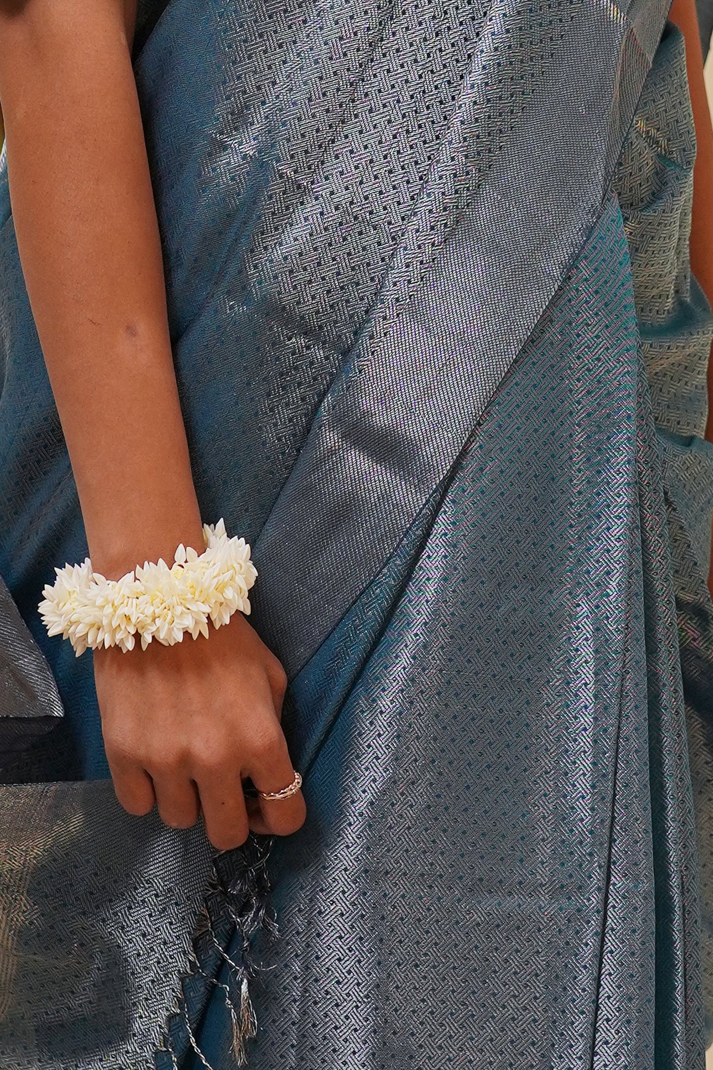 Dual Tone Chambary Blue and Silver Pure Tissue Silk Maheshwari Saree with Zari Pattern All Over