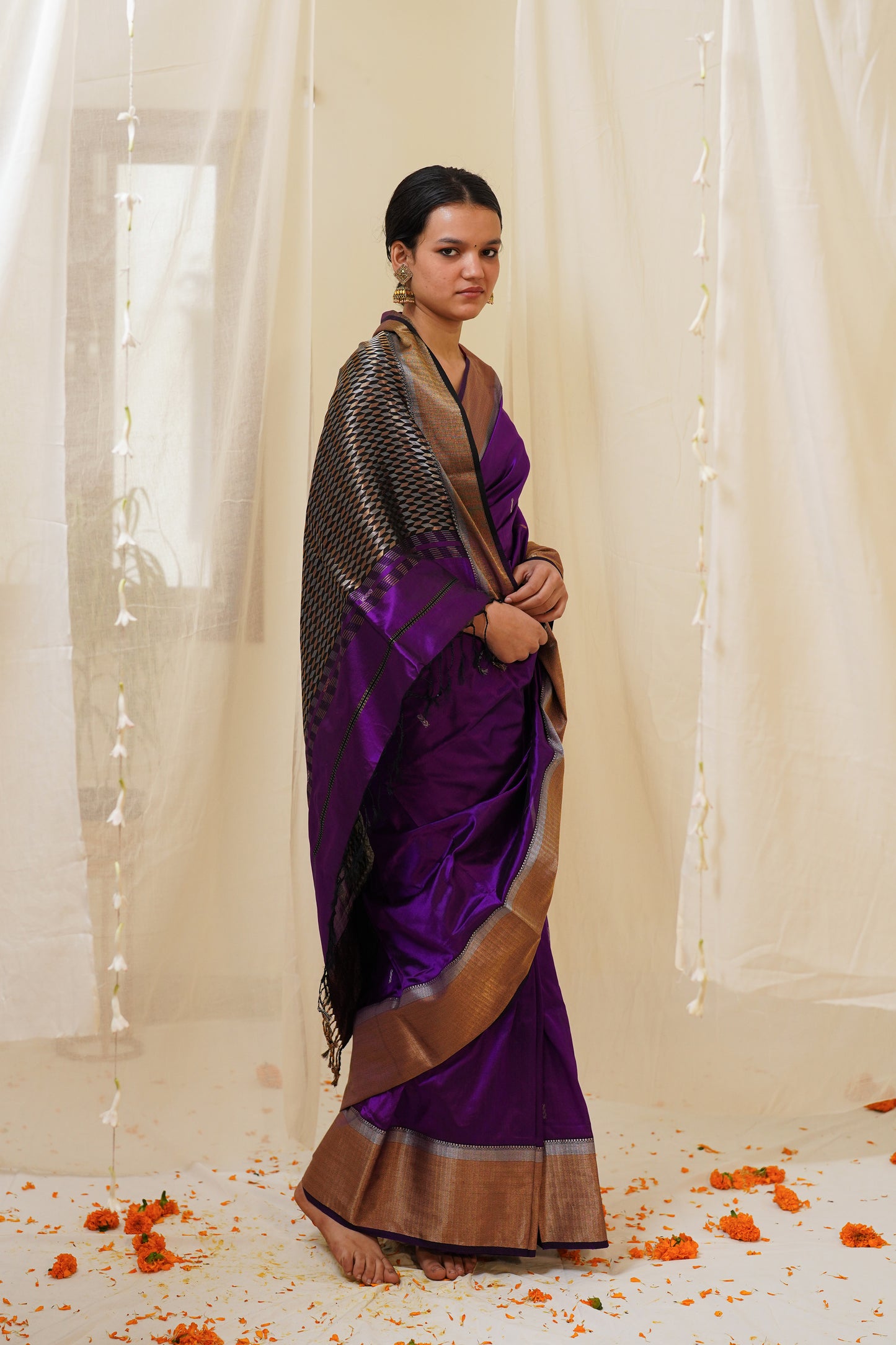 Deep Purple Pure Silk Maheshwari Saree with Multicolour Designer Jalla Pallu and Gold Border