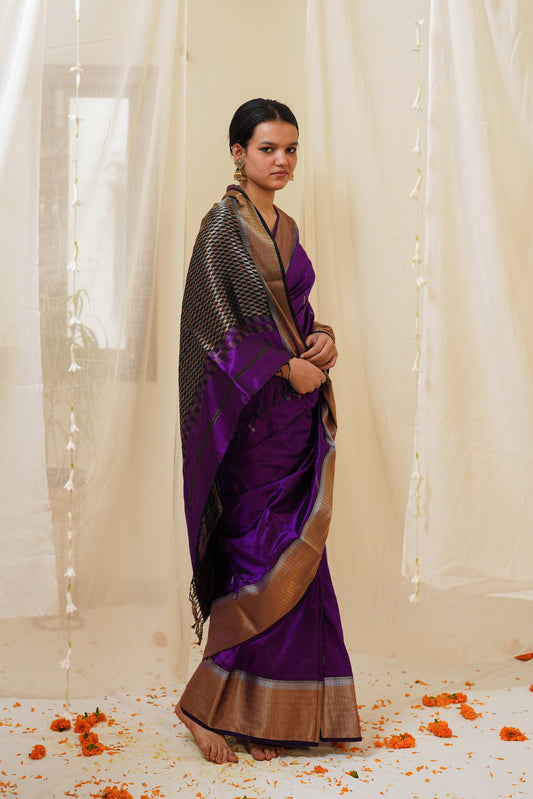 Deep Purple Pure Silk Maheshwari Saree with Multicolour Designer Jalla Pallu and Gold Border