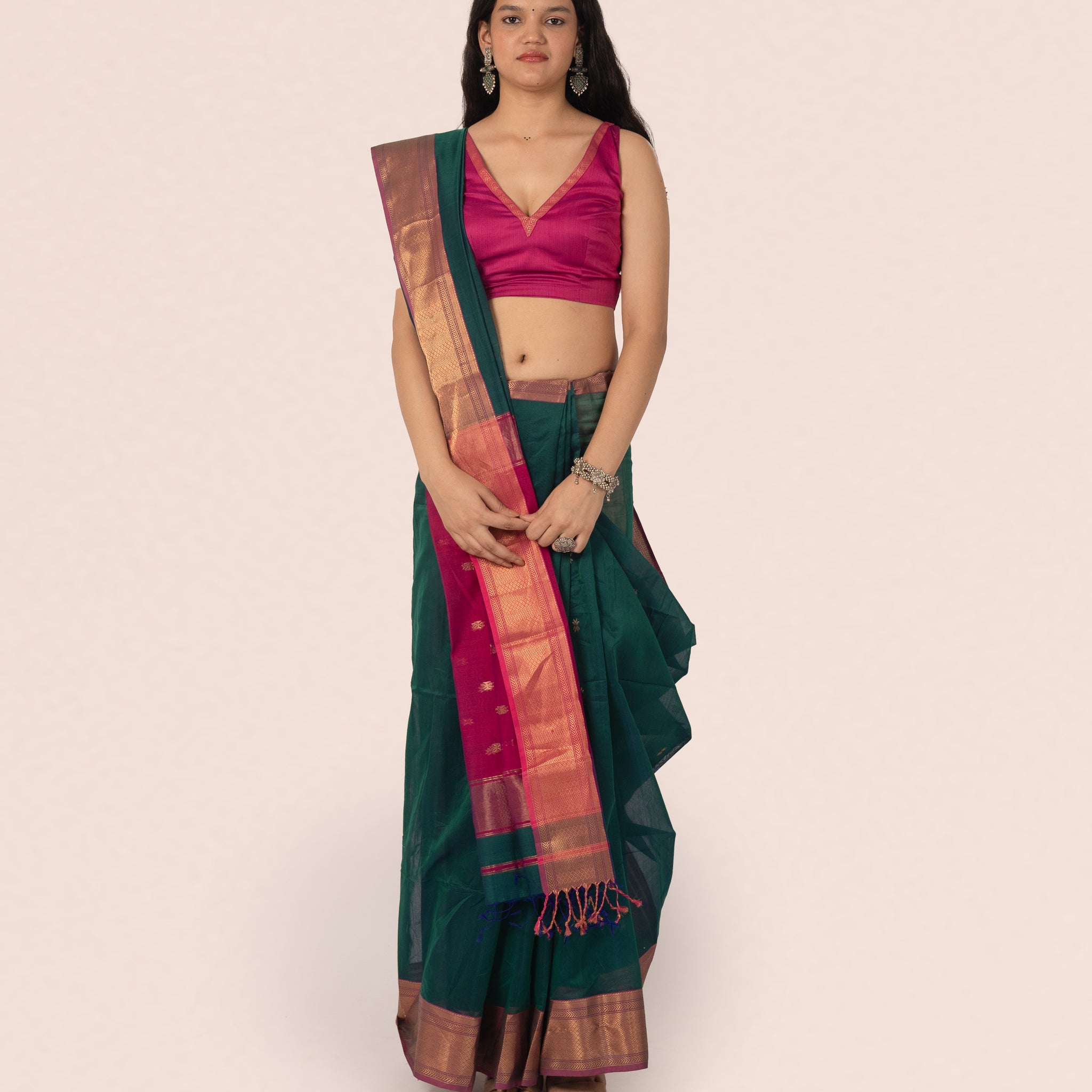 Emerald Green Pure Silk Cotton Maheshwari Booti Saree with Multicolour Palla