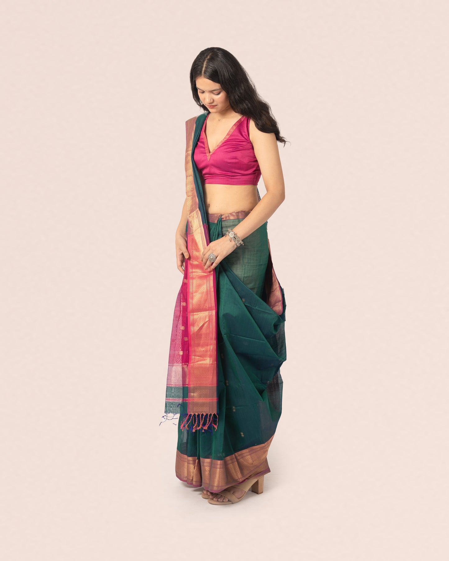 Emerald Green Pure Silk Cotton Maheshwari Booti Saree with Multicolour Palla