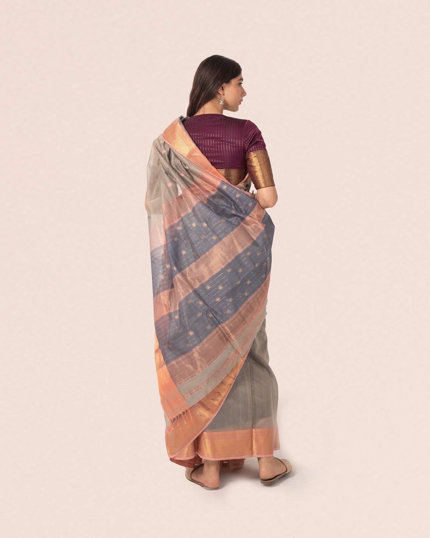 Grey Pure Silk & Cotton Maheshwar Saree with Striped Pallu and Light Peach Zari Border