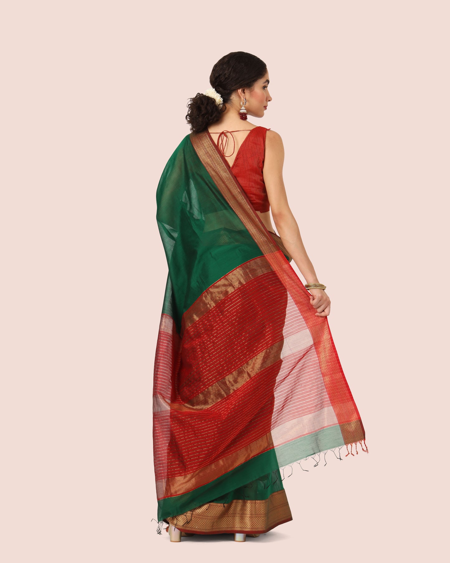 Dark Forest Green Maheshwari Handwoven with Red Jari Pallu saree