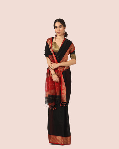 Black Maheshwari Handwoven With Gold Jari Butti Pallu