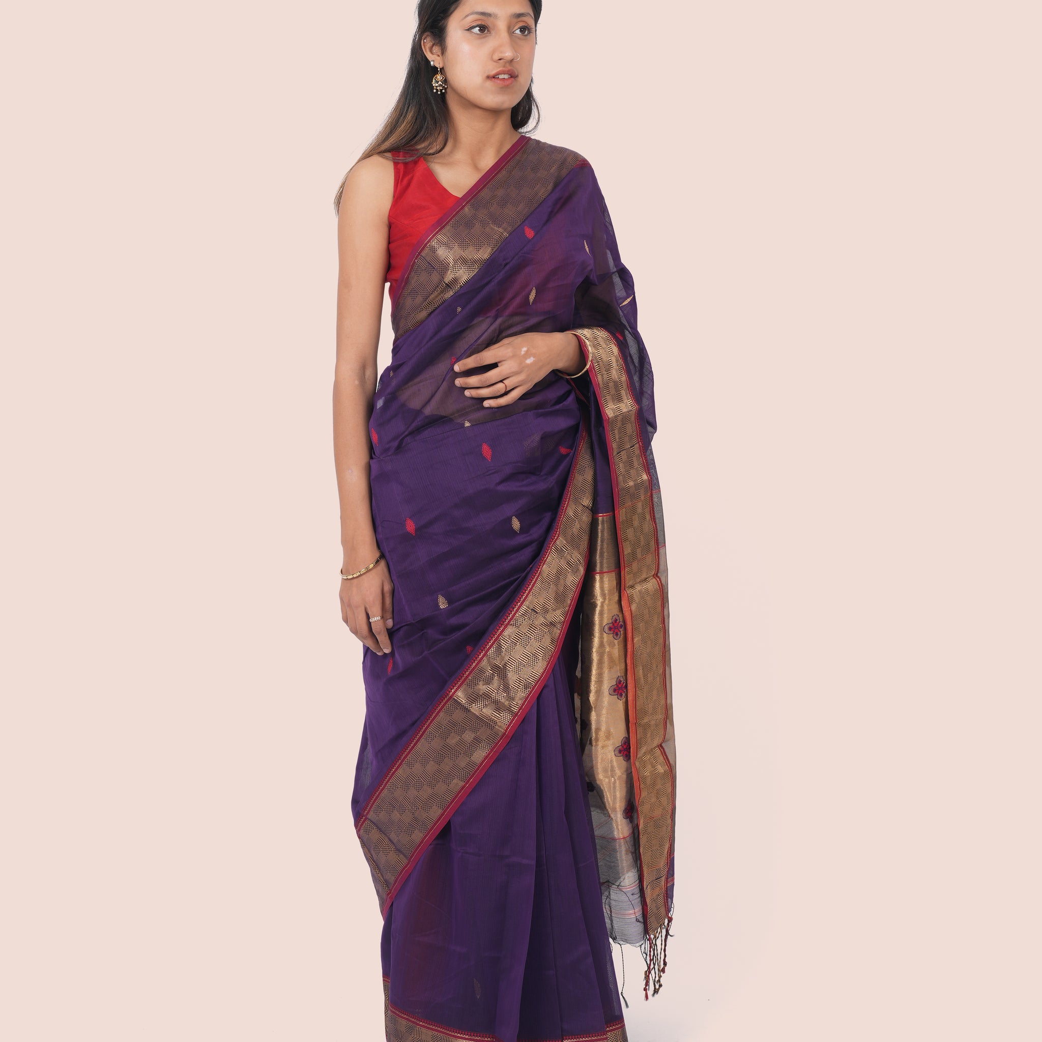 Purple Pure Silk Cotton Maheshwari Saree with Booti and Golden Border