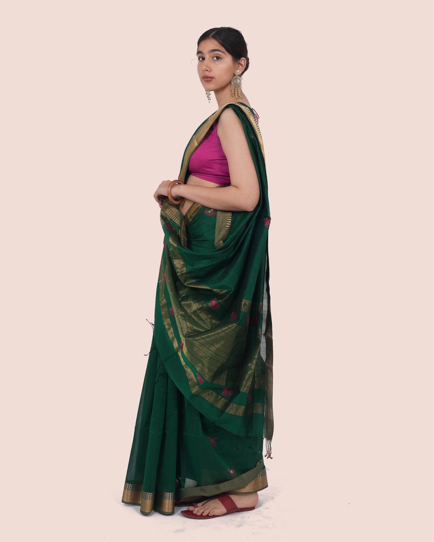 Dark Green Handwoven Silk Cotton Maheshwari Booti Saree with Golden Zari Border