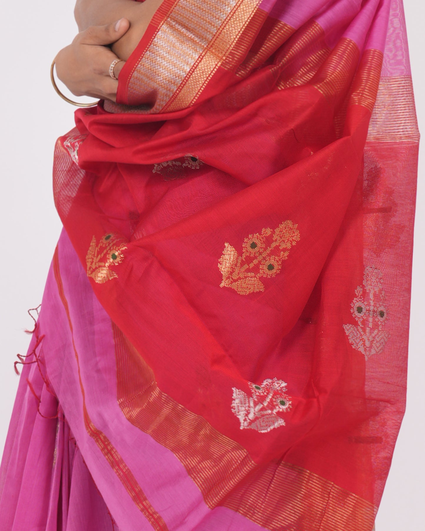 Pink Pure Cotton Silk Maheshwari Saree with Gold Zari Border