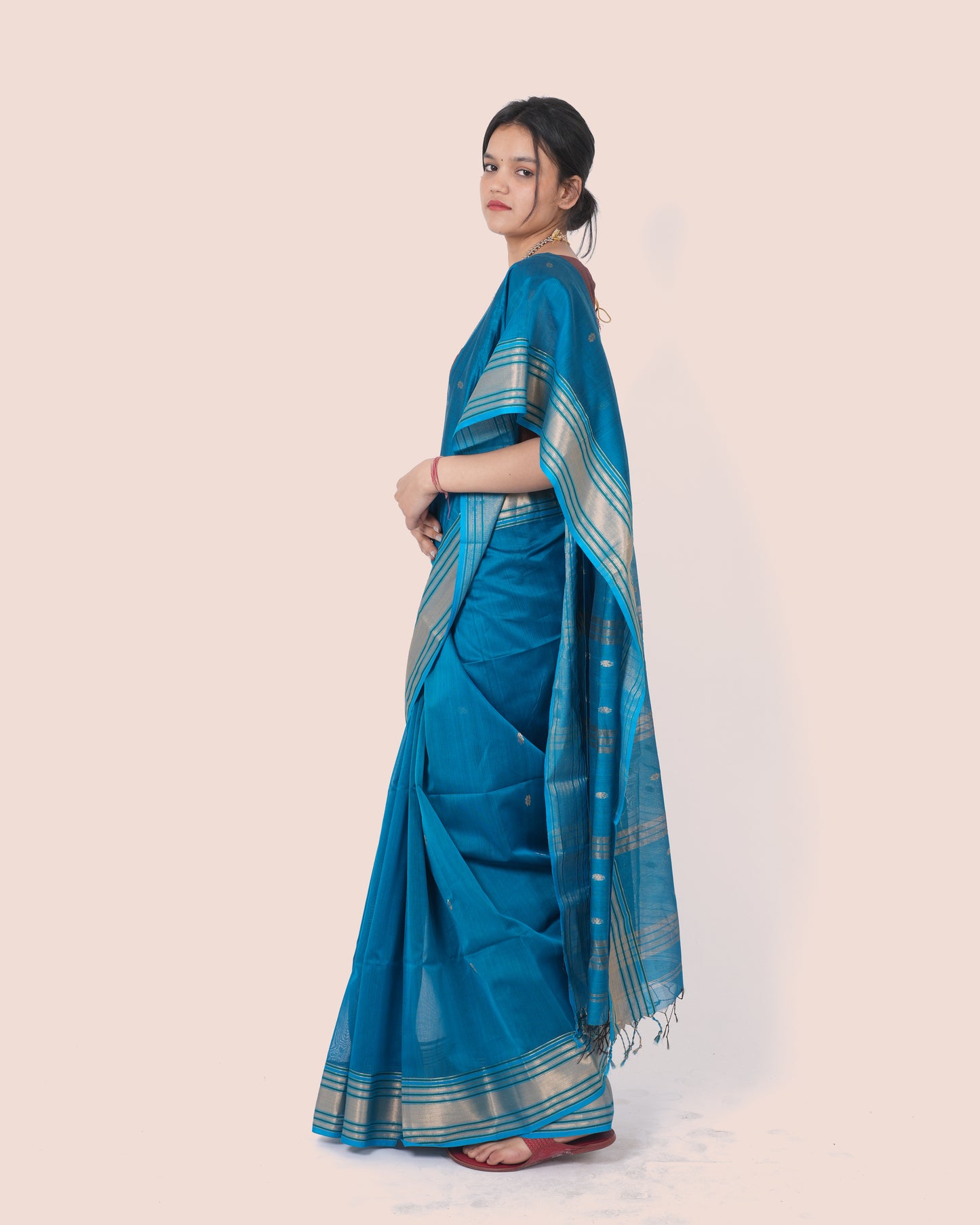 Blue Handwoven  Silk Cotton Maheshwari Saree