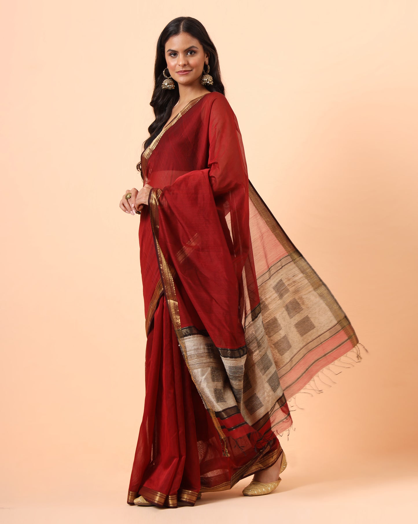 Maroon Maheshwari Saree with Jute Pallu Work