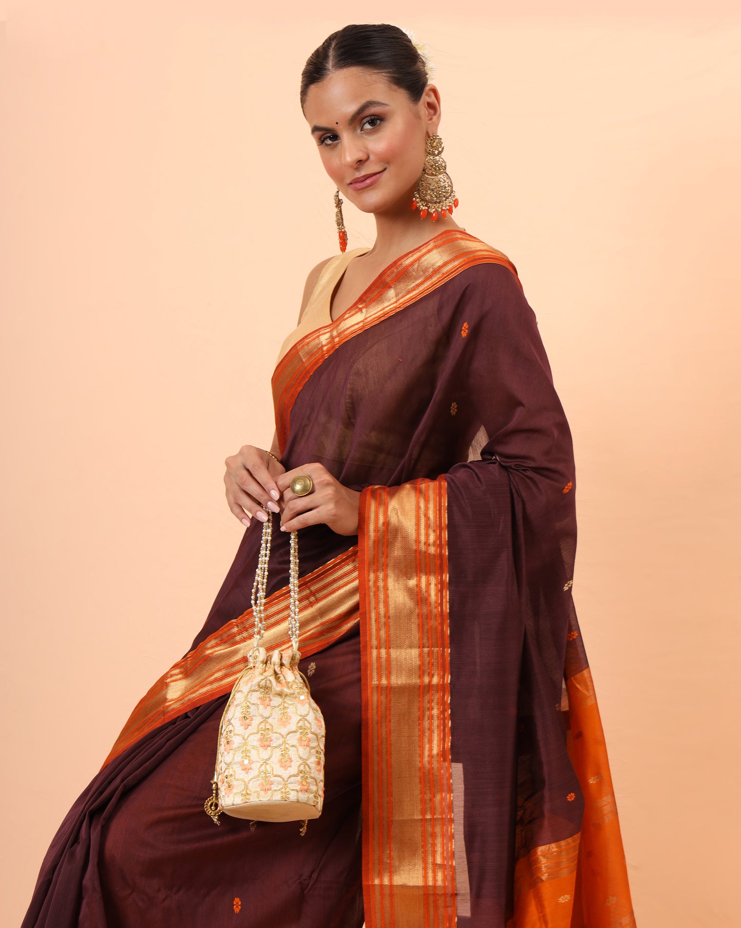 Wine Maheshwari Handwoven Jari Butti Pallu