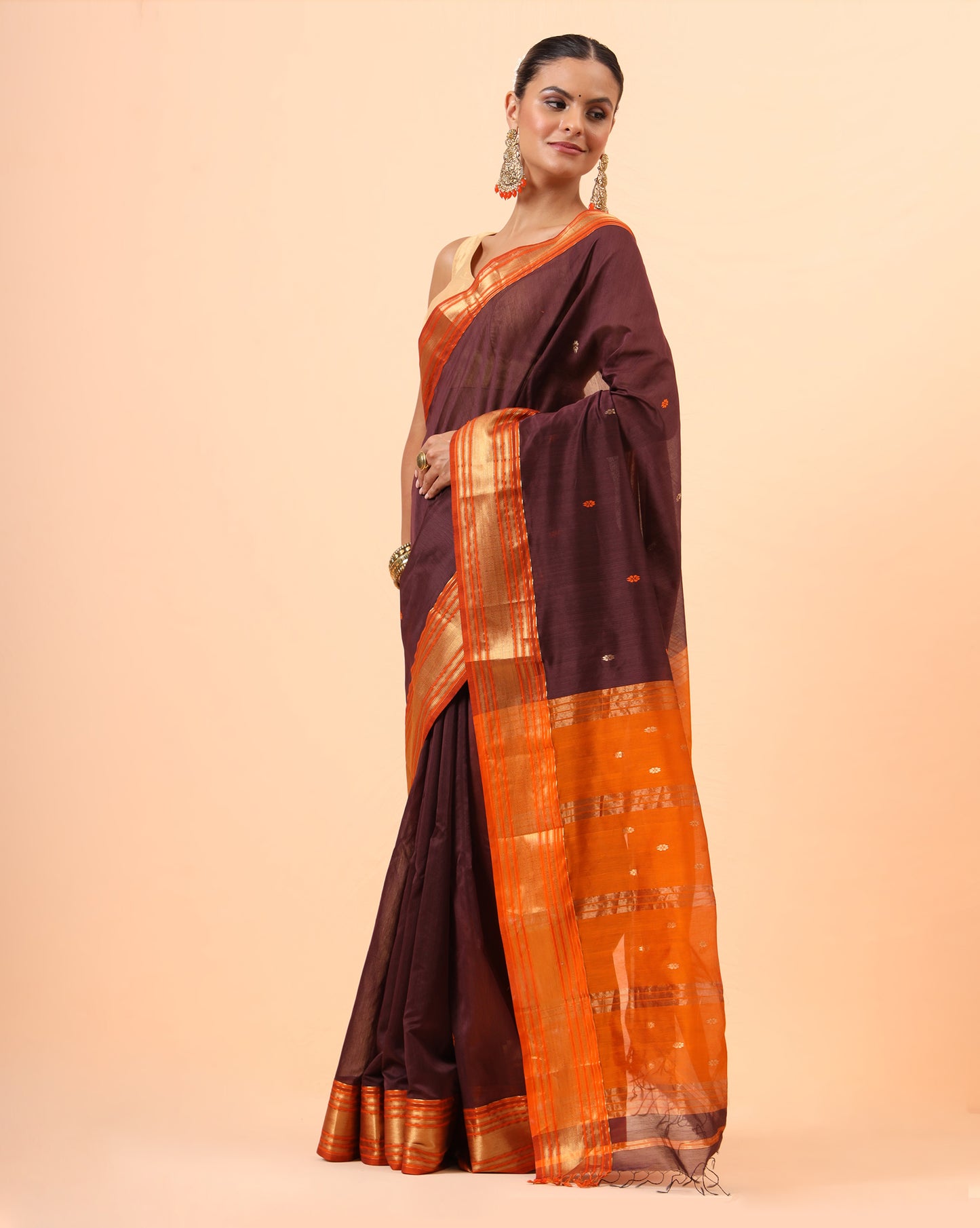 Wine Maheshwari Handwoven Jari Butti Pallu