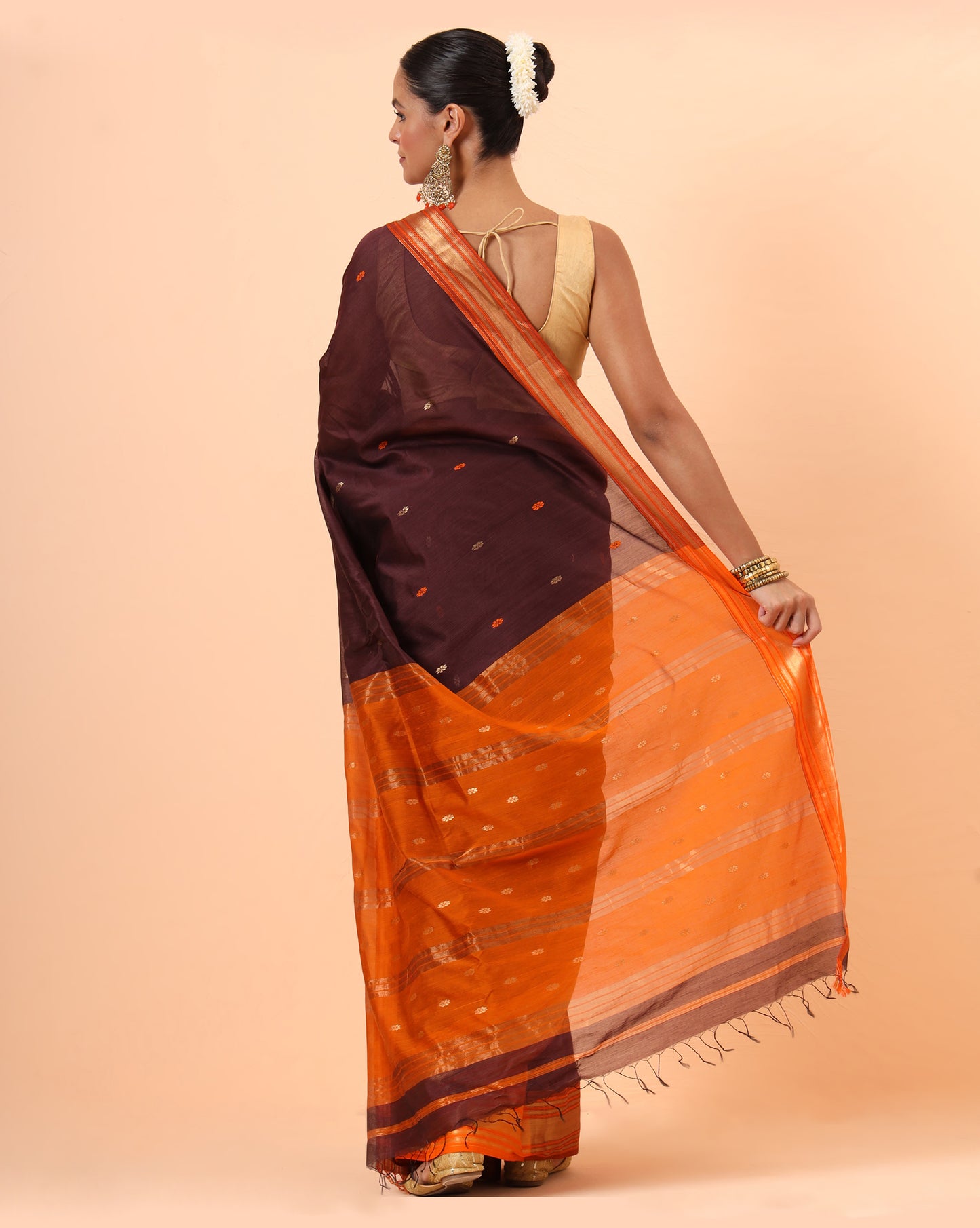 Wine Maheshwari Handwoven Jari Butti Pallu