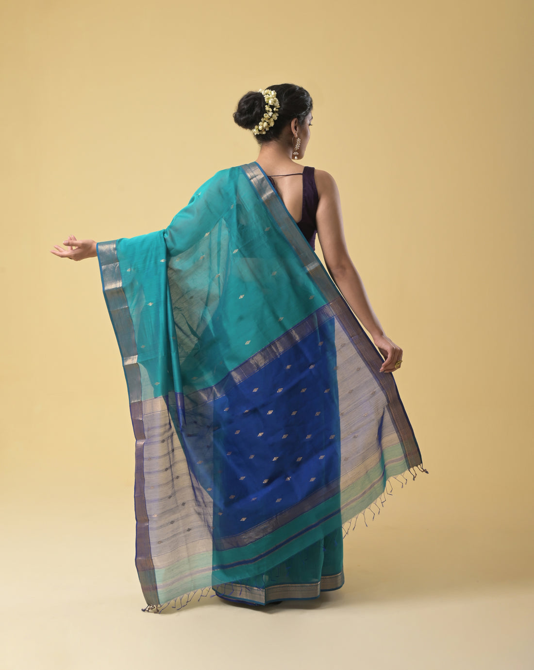 Sea Blue Maheshwari Handwoven Silk Cotton Jari Pallu work